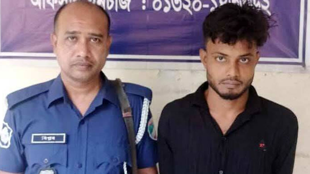 ভেলপুরি খেয়ে অসুস্থ ২ শতাধিক, বিক্রেতা আটক